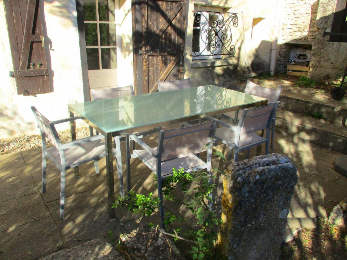 Le Mas Des Lilas Uzes Luaran gambar