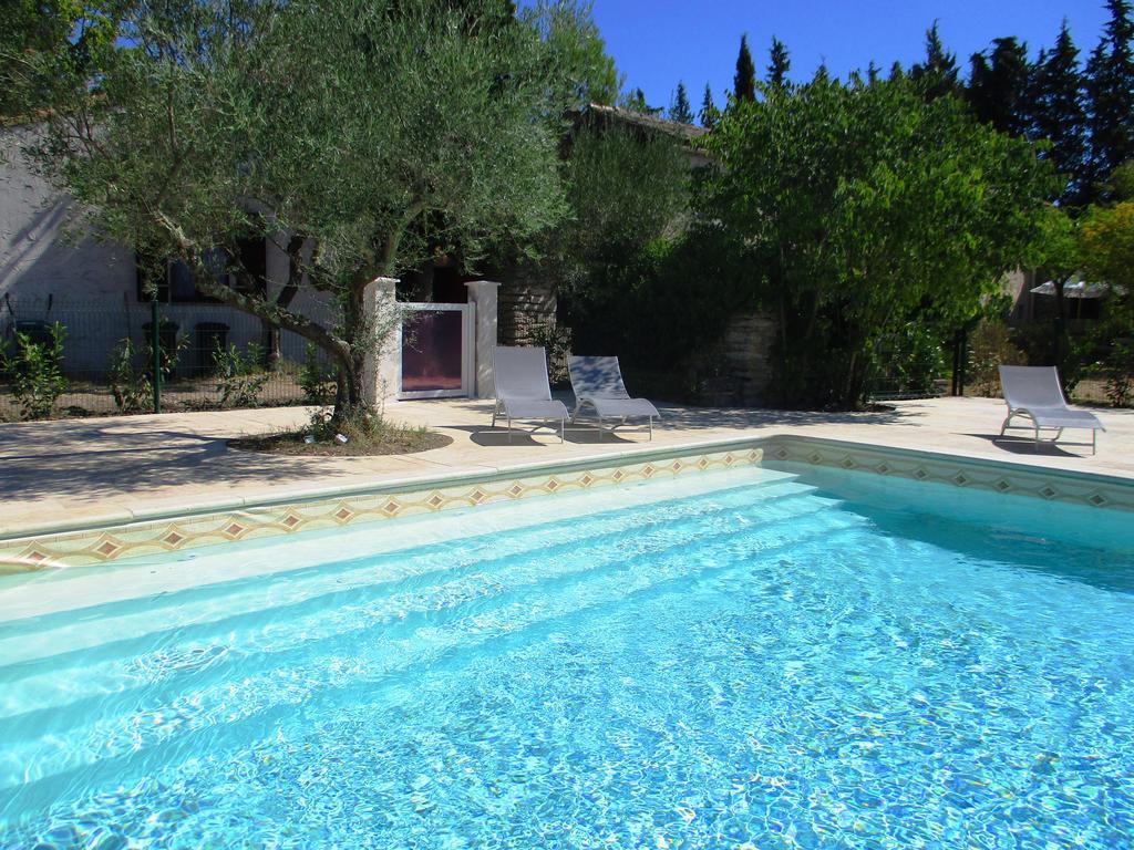 Le Mas Des Lilas Uzes Luaran gambar