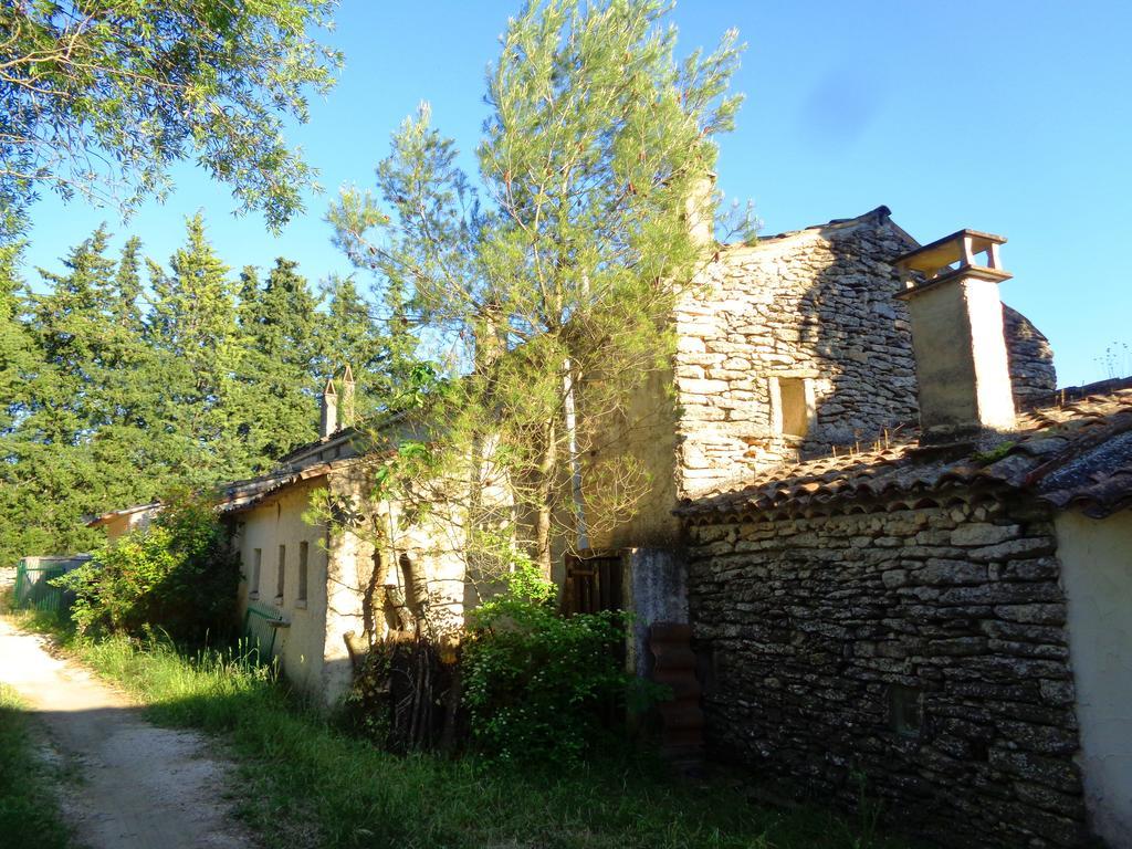 Le Mas Des Lilas Uzes Luaran gambar