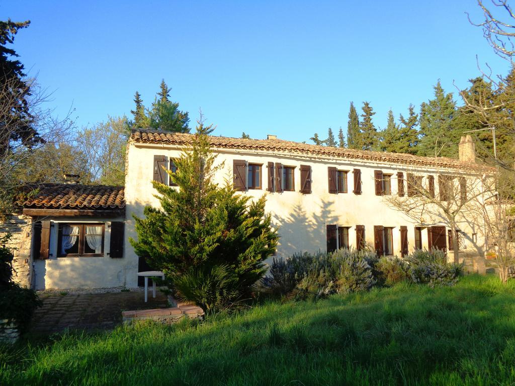 Le Mas Des Lilas Uzes Luaran gambar
